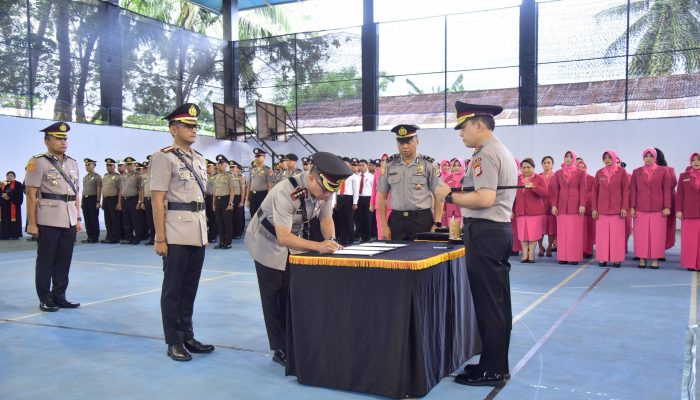 Sertijab Pejabat Polda Gorontalo, Kapolda Tekankan Pelayanan Terbaik